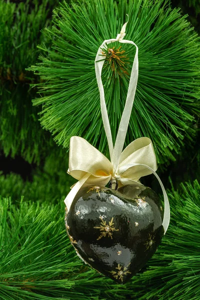 Decoración en forma de colgantes en forma de corazón para Christm —  Fotos de Stock