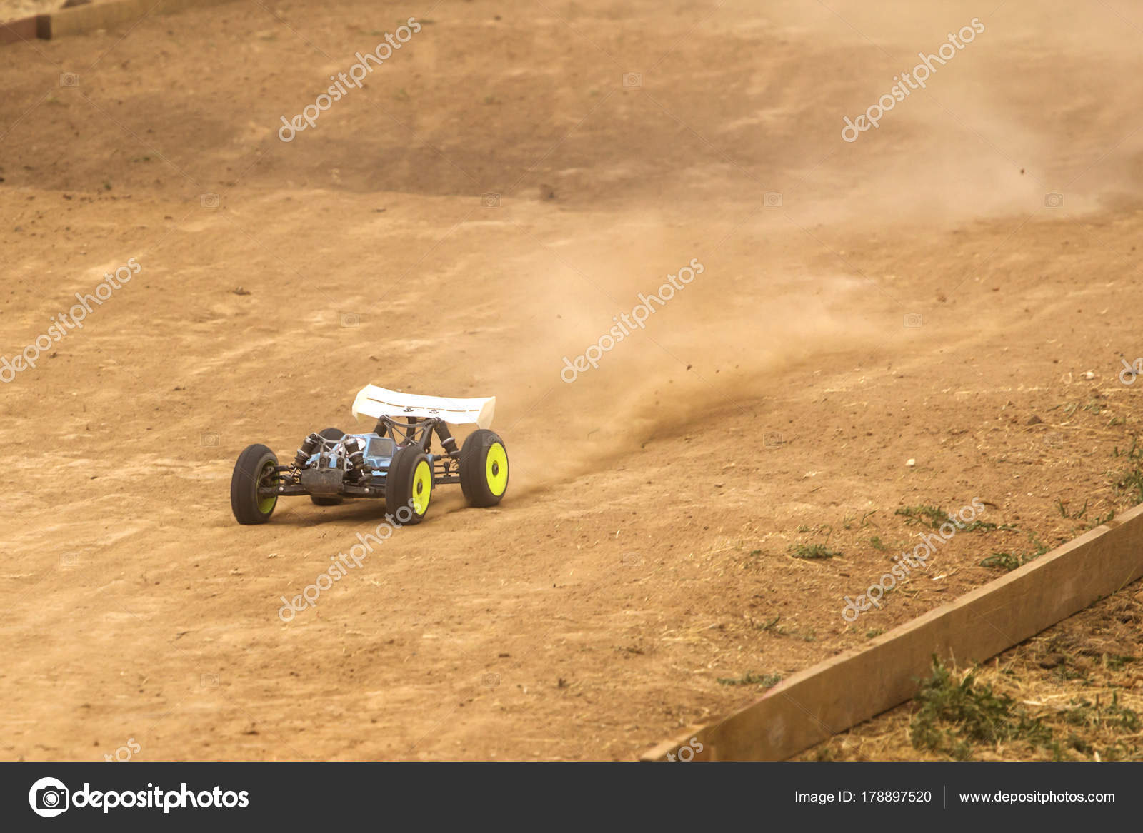 remote control dirt track cars