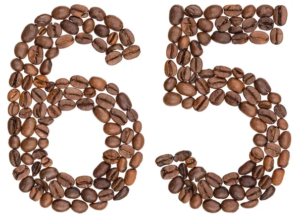 Арабская цифра 65, 65, из кофейных зерен, изолированы на WH — стоковое фото
