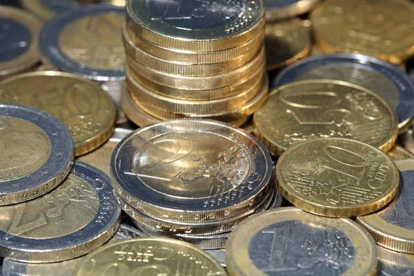 Pilhas de moedas de euro Fotografia De Stock