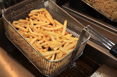 Fries in Fry Steel Sepeti Almanya 'da sokak pazarında