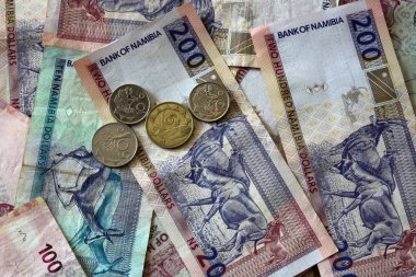 Bir yığın farklı Namibya Doları Banknotları
