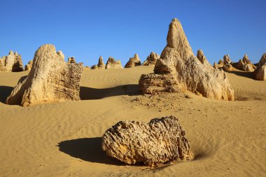 Nambung Ulusal Parkı 'ndaki Zirveler. Batı Avustralya