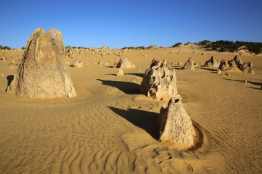 Nambung Ulusal Parkı 'ndaki Zirveler. Batı Avustralya