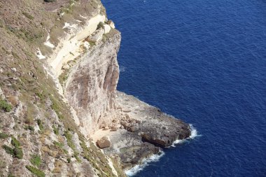Dingli Kayalıkları, Malta Adaları 'ndaki sahil şeridi.