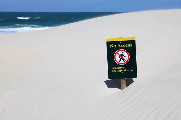 Sensible Ökologische Gebietsschilder Der Sandfly Bay Auf Der Halbinsel Otago Stockfoto