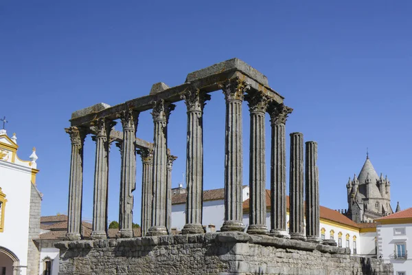 Roman Temple of Evora — Stock Photo, Image