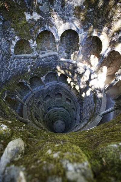 Pozo Iniciático en Quinta da Regaleira — Foto de Stock