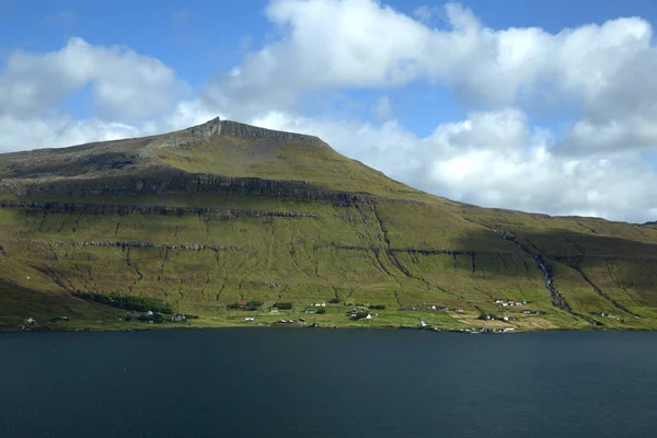 Il bel tempo sulle Isole Faroe — Foto Stock