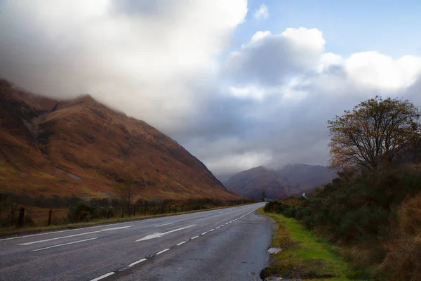 Carretera A87, Highlands escocesas — Foto de Stock