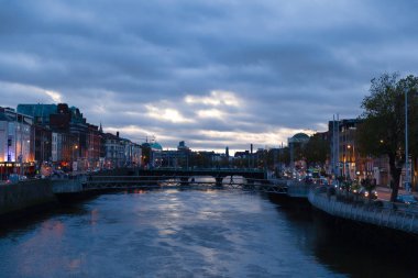 Milenyum Köprüsü, Dublin, İrlanda