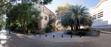 Barcelona, İspanya - 2 Aralık 2014: Escuela Industrial Institut d Estudis Fotografics de Catalunya 'nın panoramik görünümü