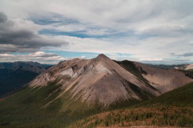 Sulphur Skyline Trailhead, Jasper National Park, Canadian Rockies, Alberta clipart