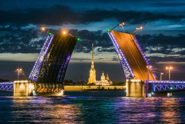 Palace Bridge. St-Petersburg, Rusya'nın beyaz geceler