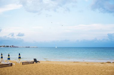 Çok güzel mavi deniz. Yaz, güneş, Bulgaristan