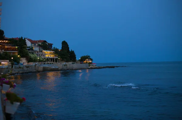 Hermoso casco antiguo de Nessebar noche de verano — Foto de Stock