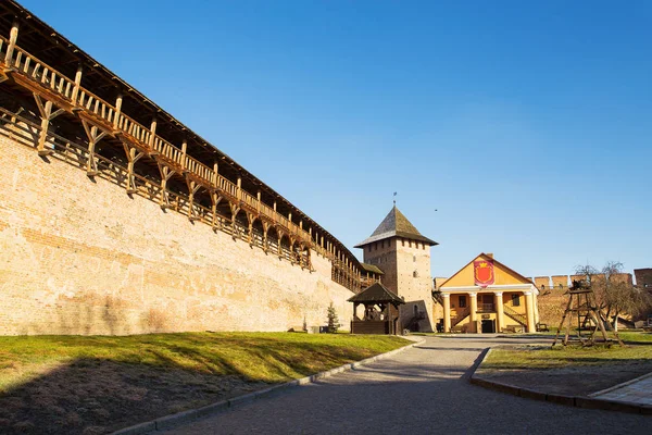 Район старого Любартского замка в Луцке, Украина — стоковое фото