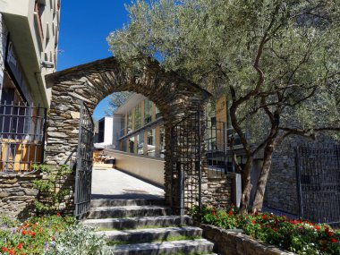 Antika kapıyı Andorra