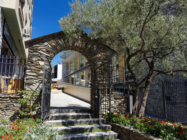 Antika kapıyı Andorra