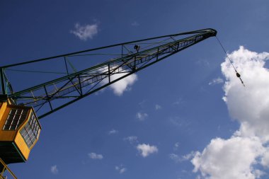 Coiogne eski moda vinç