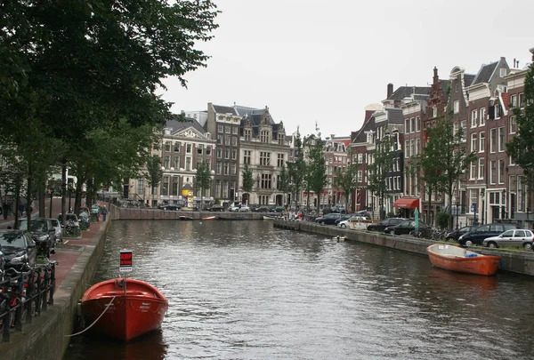 Canal Life à Amsterdam — Photo