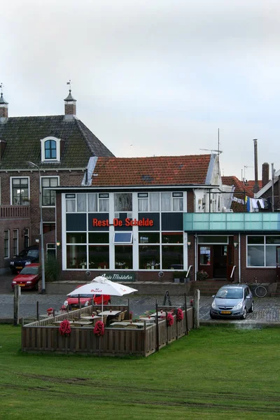 Impressione del villaggio olandese Colijnsplaat — Foto Stock