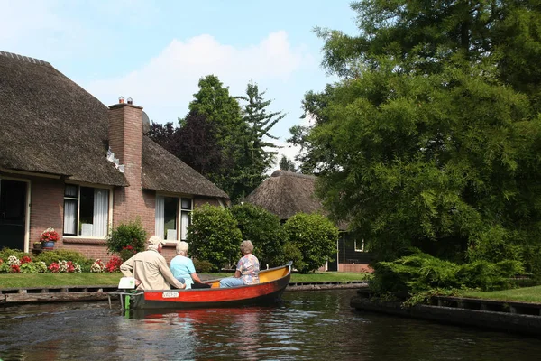 Scene in Giethoorn — Stock Photo, Image