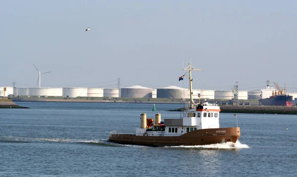 Die neue wasserstraße nieuwe waterweg) in der nähe von hoek van holland — Stockfoto