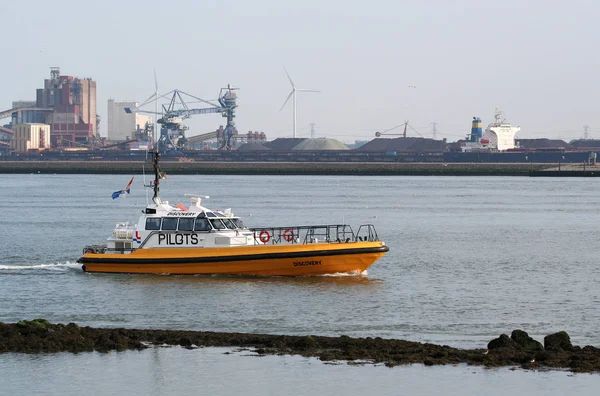 A nova via navegável Nieuwe Waterweg) perto de Hoek van Holland — Fotografia de Stock