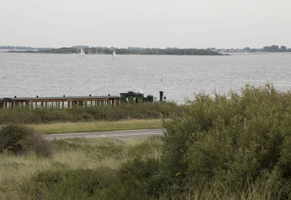 View on the Grevelingenmeer from the Brouwersdam, the seventh structure of the Delta Works. — Stock Photo, Image