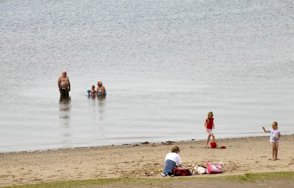 Brouwersdam, Delta inşaat yedinci yapısı eğlenceye Beach.