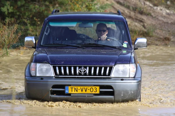 Yol drivig bir kum kazanan çukurda kapalı heyecan verici