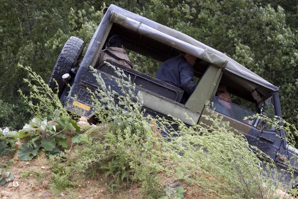 Aufregendes Offroad-Drivig in einer Sandgrube — Stockfoto