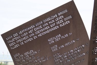 Anıt için deniz-adam vefat etti