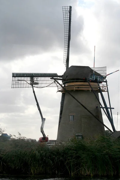 Moinhos de vento de Kinderdijk na Holanda — Fotografia de Stock