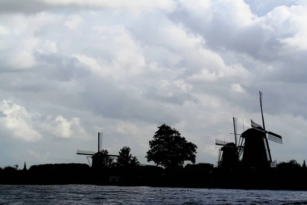 Molens van Kinderdijk in Holland — Stockfoto