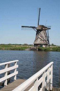 Doğal Hollanda yel değirmenleri