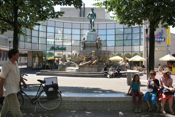 Leeuwarden la plaza Wilhelmina —  Fotos de Stock