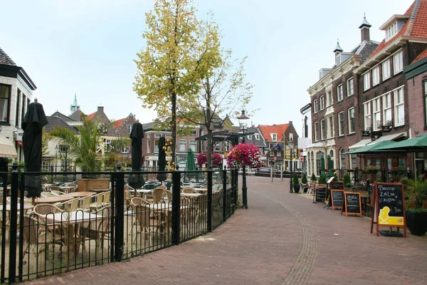 Kanalen Zuidvliet i centrum av Maassluis — Stockfoto