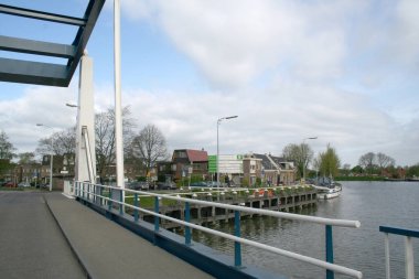 Kanal işlevi görüyor