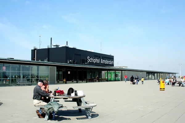 Bir Schiphol terminal dış — Stok fotoğraf