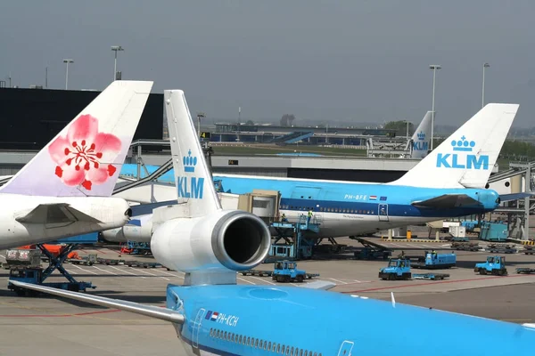 Traffico di aerei nella zona di Schiphol — Foto Stock