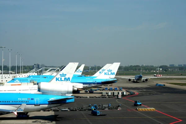 Traffico di aerei nella zona di Schiphol — Foto Stock