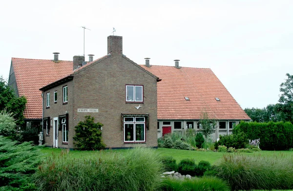 Typowy dom Noordoostpolder — Zdjęcie stockowe