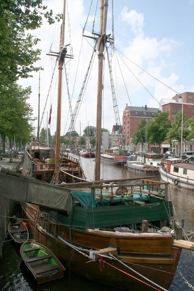 Vida diaria y vista de la ciudad en Groningen — Foto de Stock