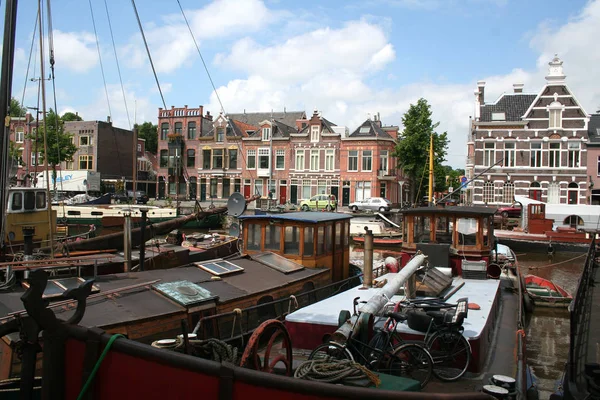 Vida diaria y vista de la ciudad en Groningen — Foto de Stock