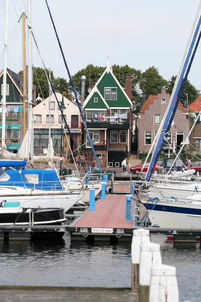 Yates en el puerto de Urk — Foto de Stock