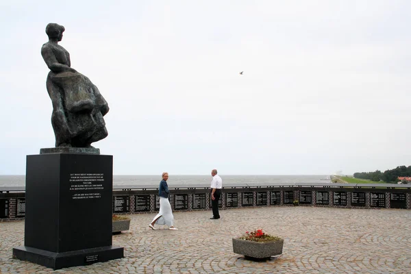 Monumento a los pescadores desaparecidos o muertos —  Fotos de Stock