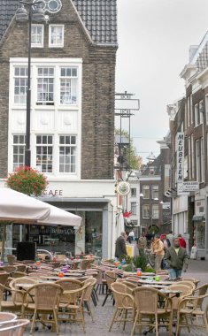 Teraslar Scheffer meydanında