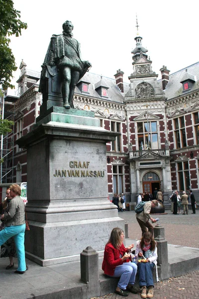 Statue of Jan van Nassau  in the centre of the city — Stock Photo, Image